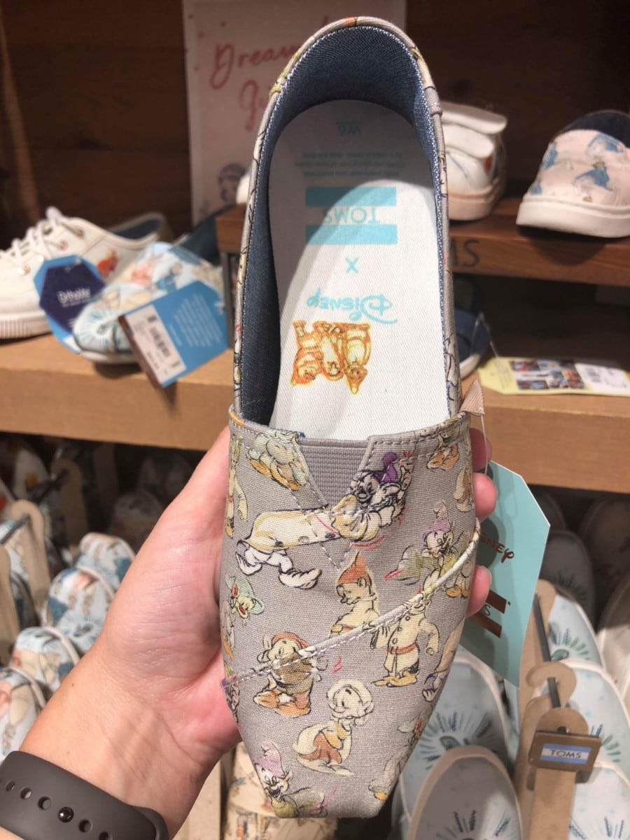 snow white toms shoes