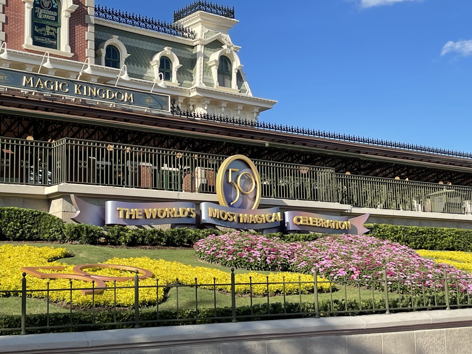 DEBC061D7F4445F08B54A940A98C7BD1 | The Main Street Mouse