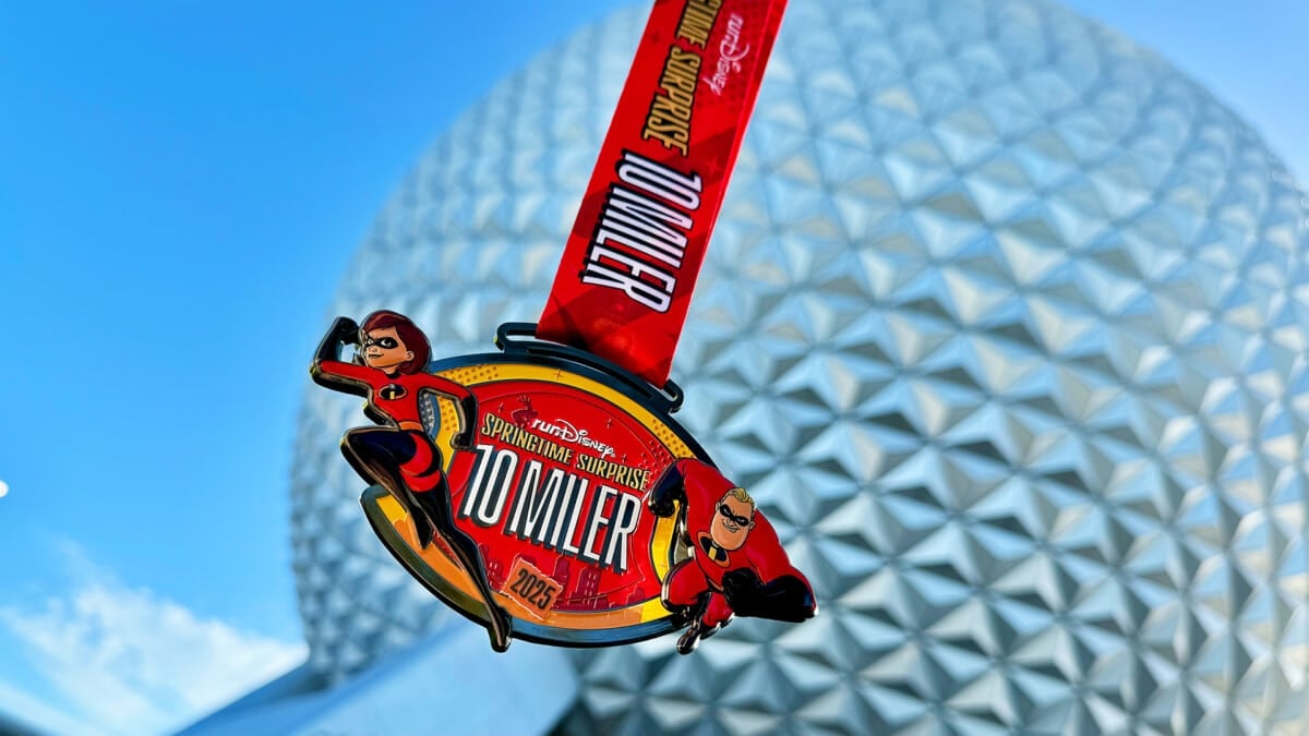 runDisney Springtime Surprise 10-Miler Medal