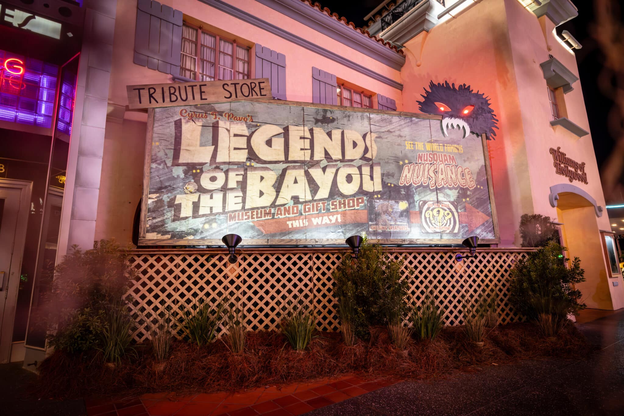 Mardi Gras Tribute Store 2025