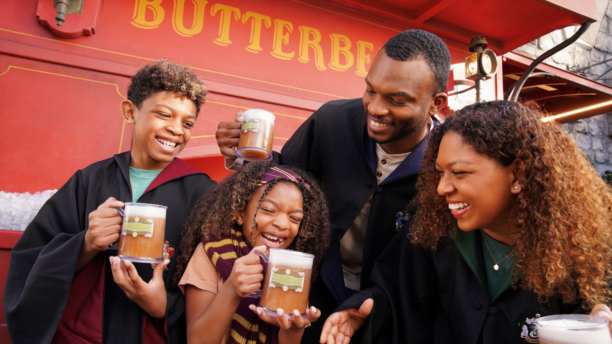 Universal Destinations Experiences Celebrates Butterbeer Season in the Wizarding World of Harry Potter