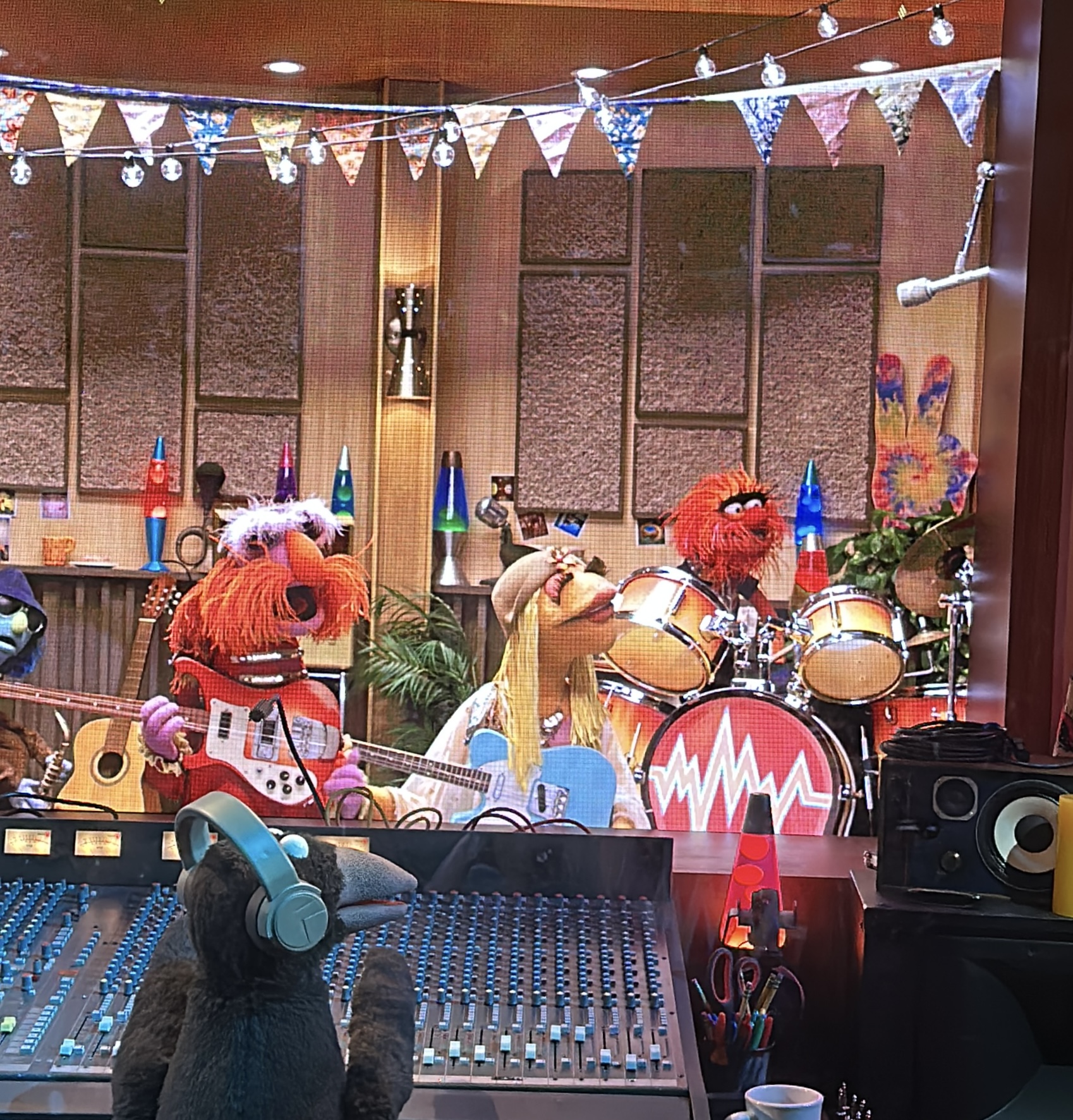 Rock n Roller Coaster Starring The Muppets Floyd Animal and Janice | The Main Street Mouse Rock N Roller Coaster Starring the Muppets Floyd Animal and Janice