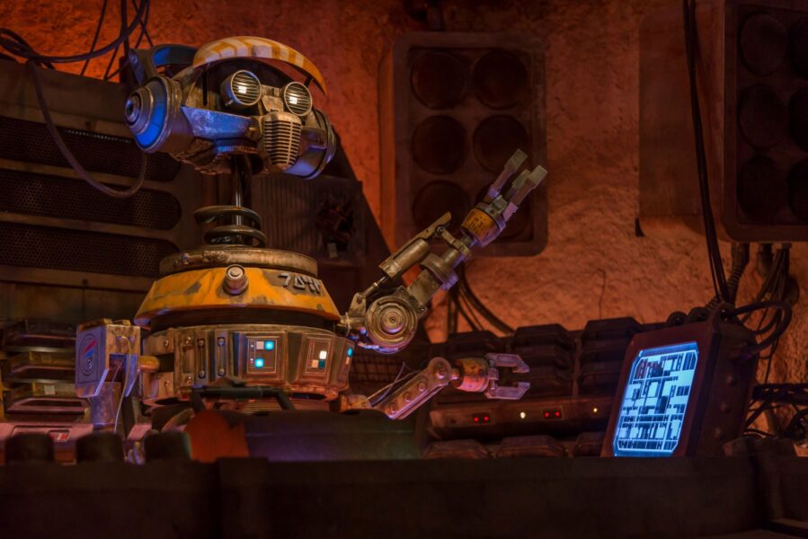 OgasCantinaDJ | The Main Street Mouse Ogas Cantina DJ