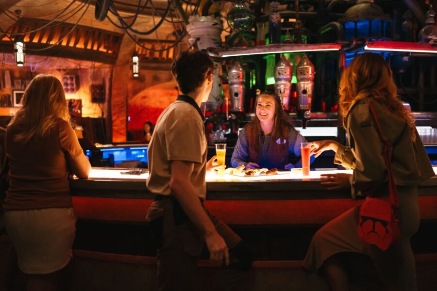 OgasCantinaDisneyWorldDHS | The Main Street Mouse Ogas Cantina Disney World DHS