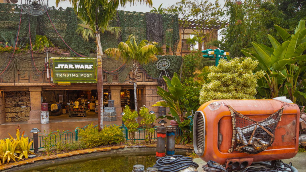 StarWarsTradingPostatDowntownDisneyDistrict | The Main Street Mouse Star Wars Trading Post at Downtown Disney District