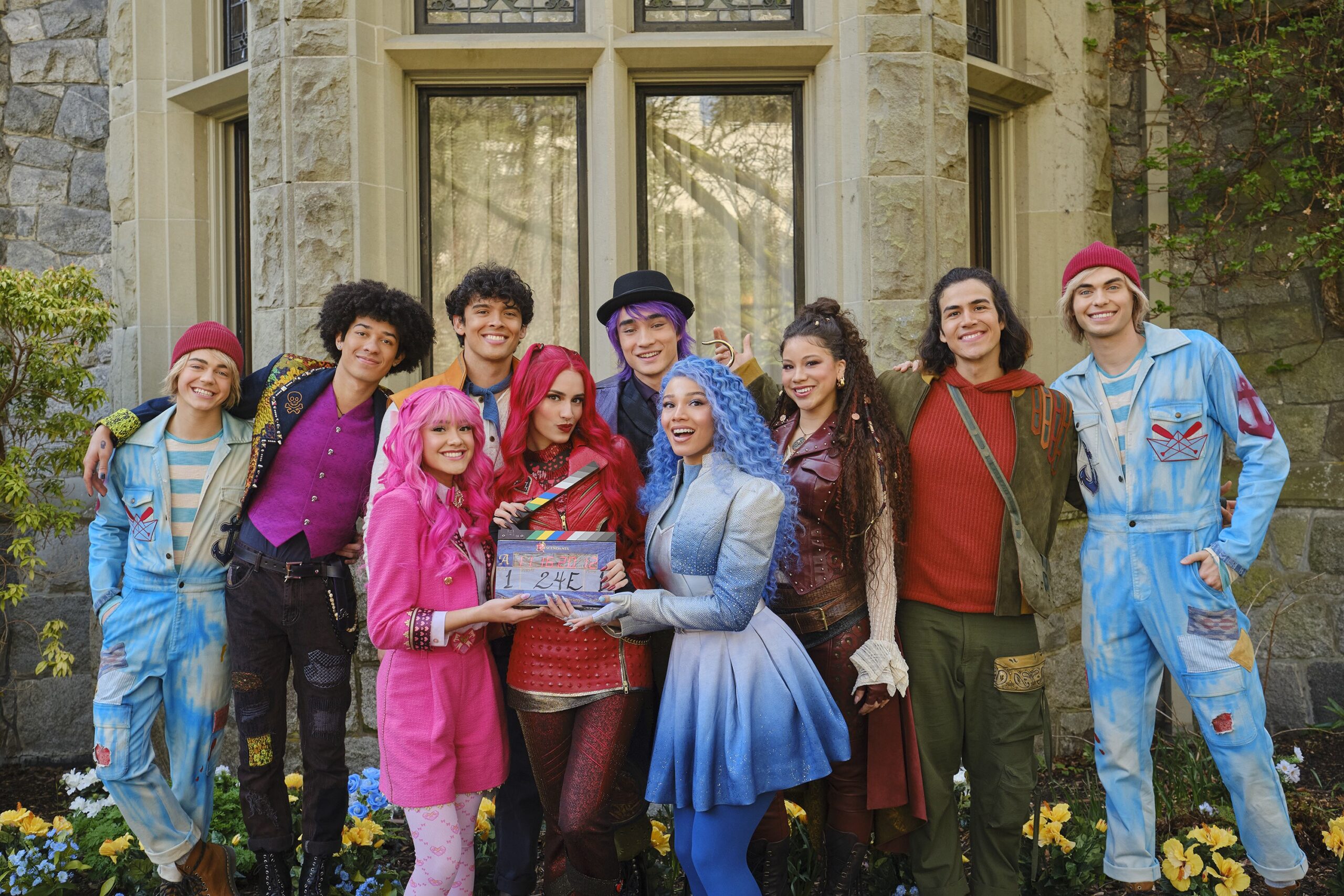 Descendants Wicked Wonderland Cast | The Main Street Mouse Descendants Wicked Wonderland Cast