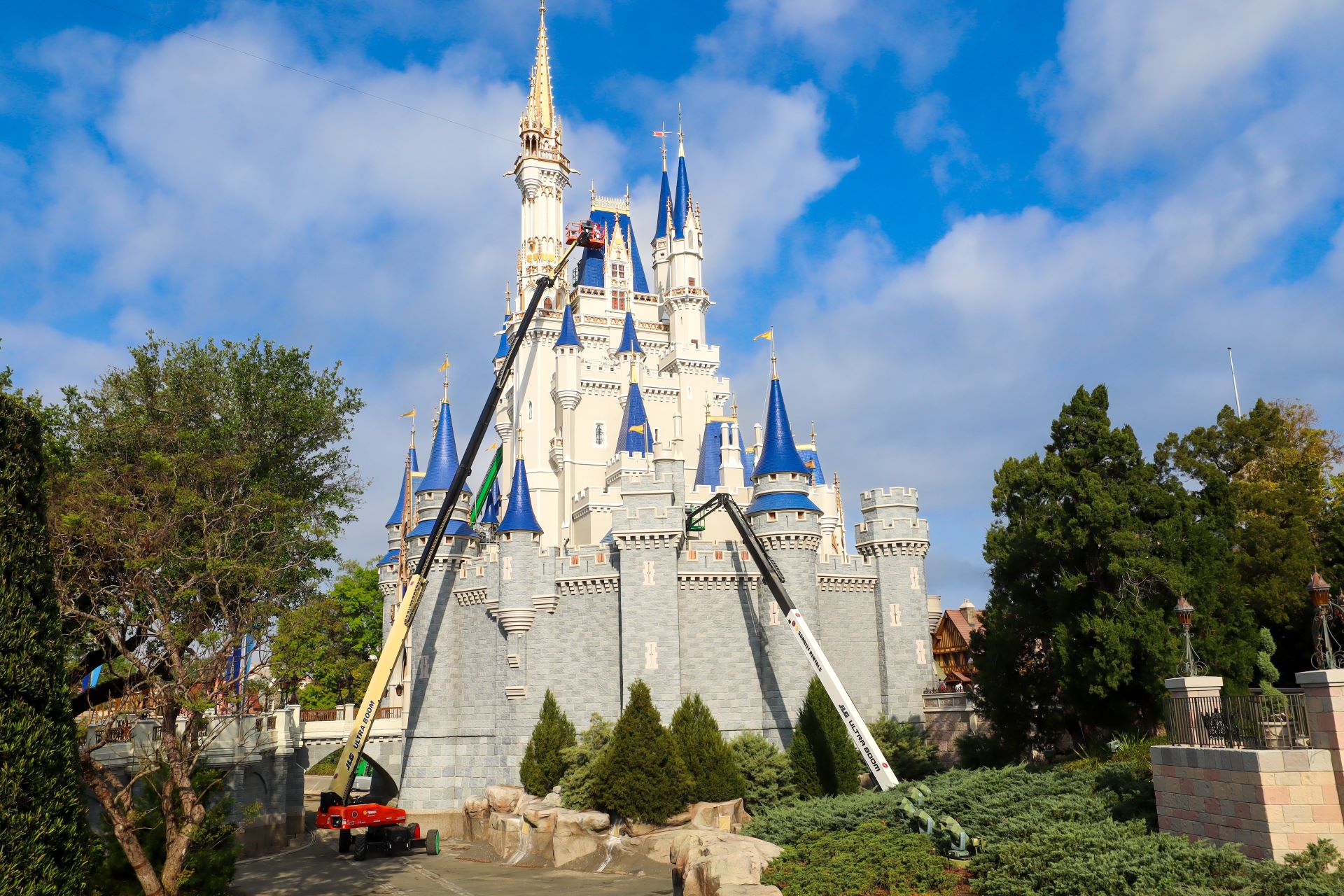 MagicKingdomCinderellaCastle | The Main Street Mouse Magic kingdom cinderella castle