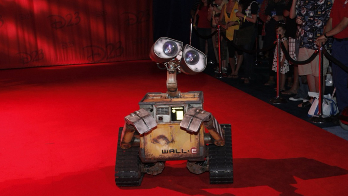 Come meet WALLE and EVE | The Main Street Mouse Come Meet Walle and Eve