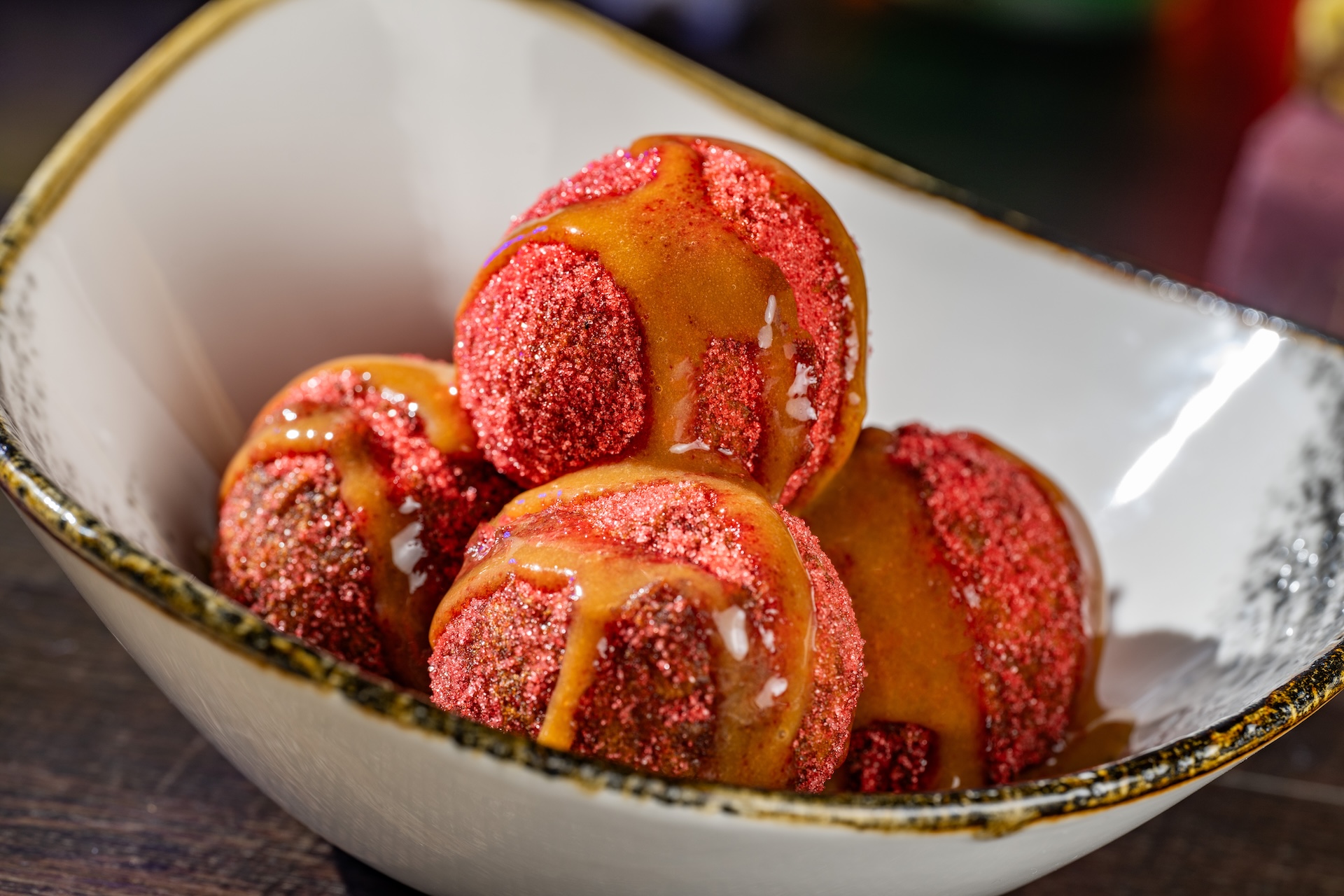 2026WDWMNSSHPFoodieGuideAppleDoughnuts | The Main Street Mouse 2026 wdw mnsshp foodie guide appledoughnuts