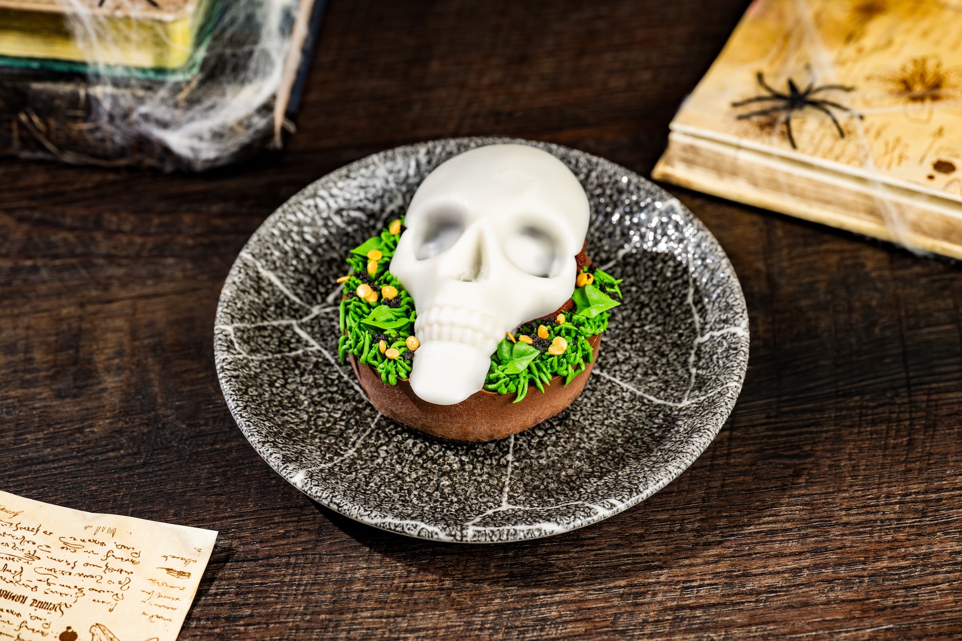 2026WDWMNSSHPFoodieGuideSkullCake | The Main Street Mouse 2026 wdw mnsshp foodie guide skullcake