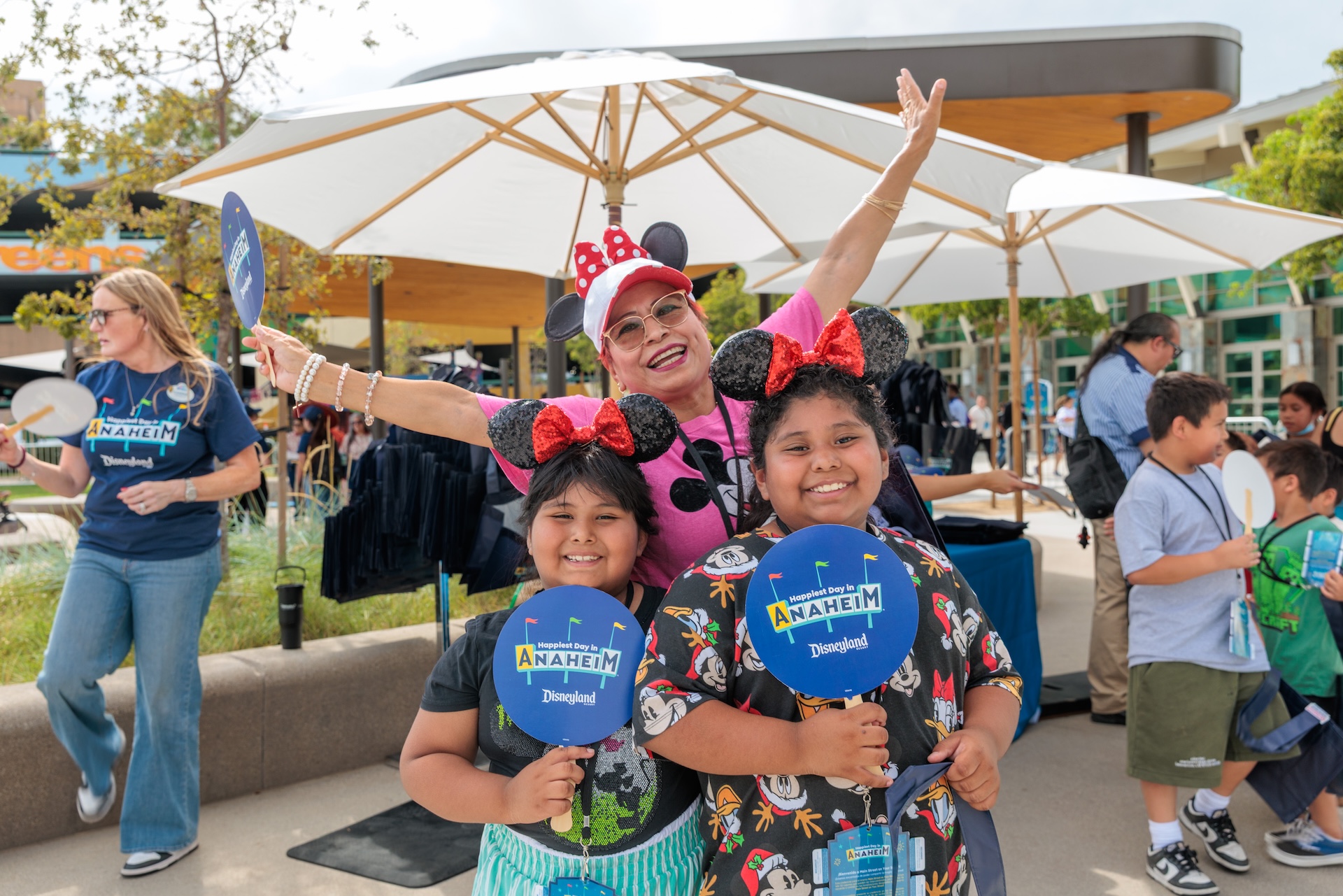 2026DLRHappiestDayinAnaheim10 | The Main Street Mouse 2026 dlr happiest day in anaheim 10