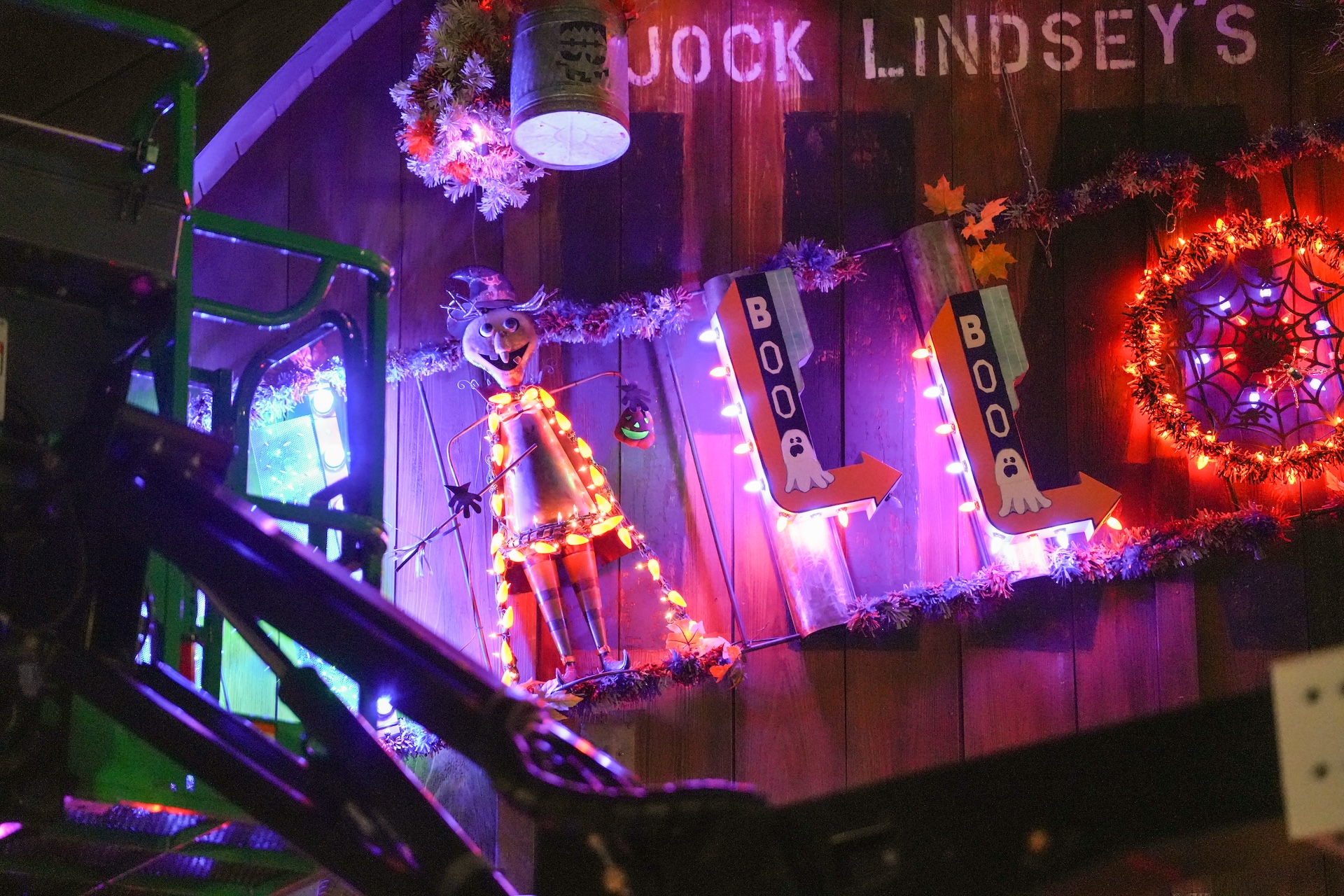 2026 wdw halloween decor transformation 7