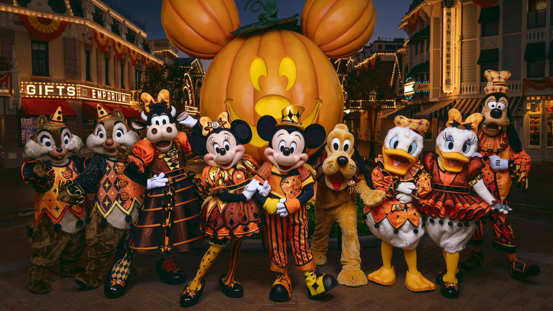 Disneyland halloween characters 2026