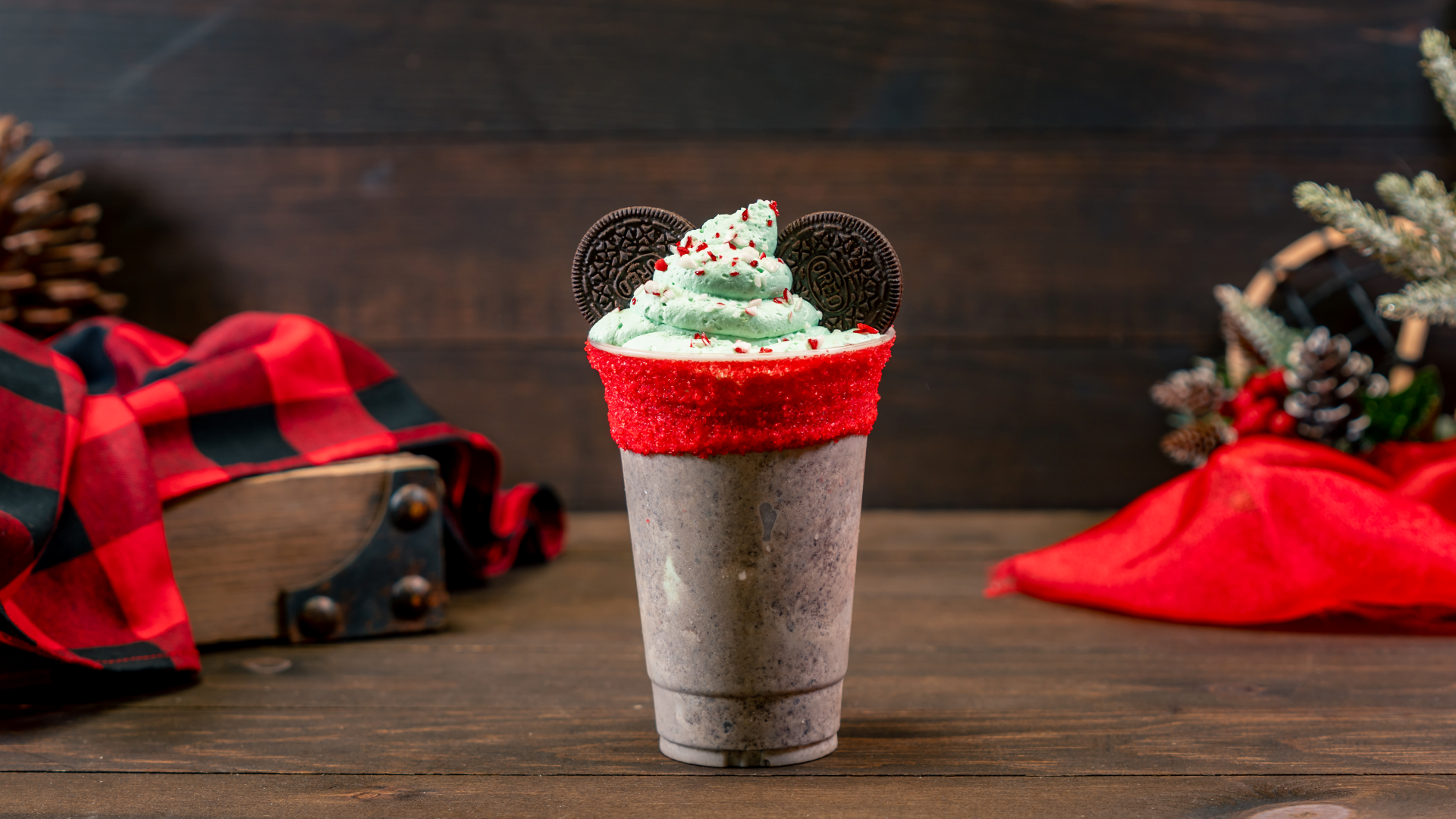 ElfMickeyShakeCaliforniaAdventure | The Main Street Mouse Elf mickey shake california adventure
