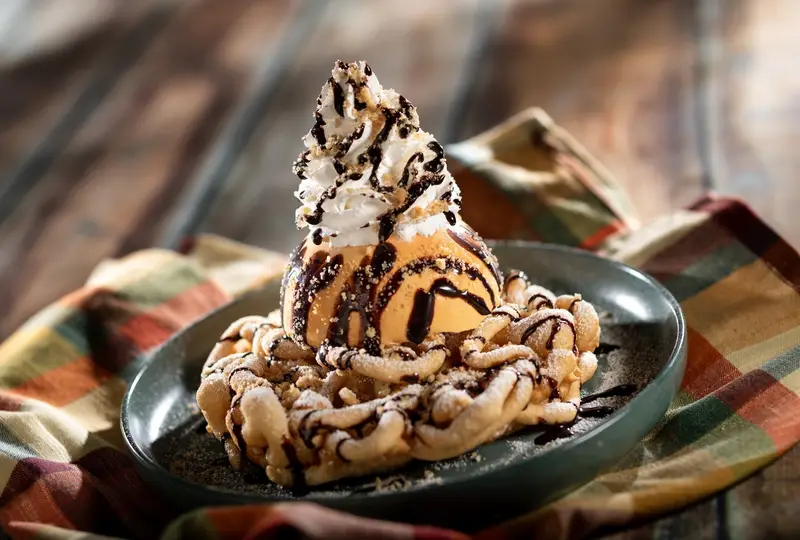 Pumpkin funnel cake | The Main Street Mouse Pumpkin Funnel Cake