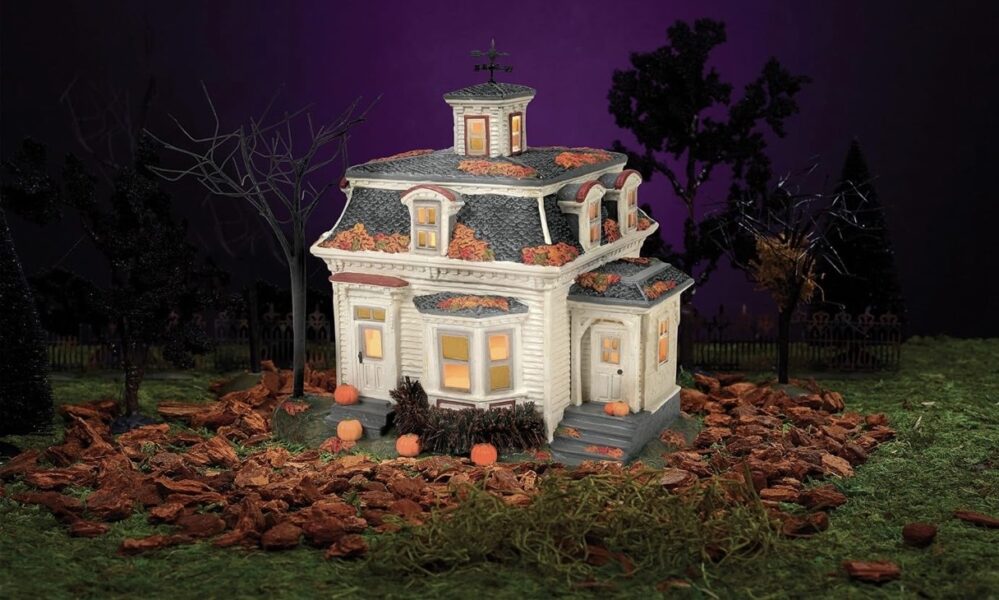 Department 56 Disney Hocus Pocus Village Max's House in Salem Lit Building