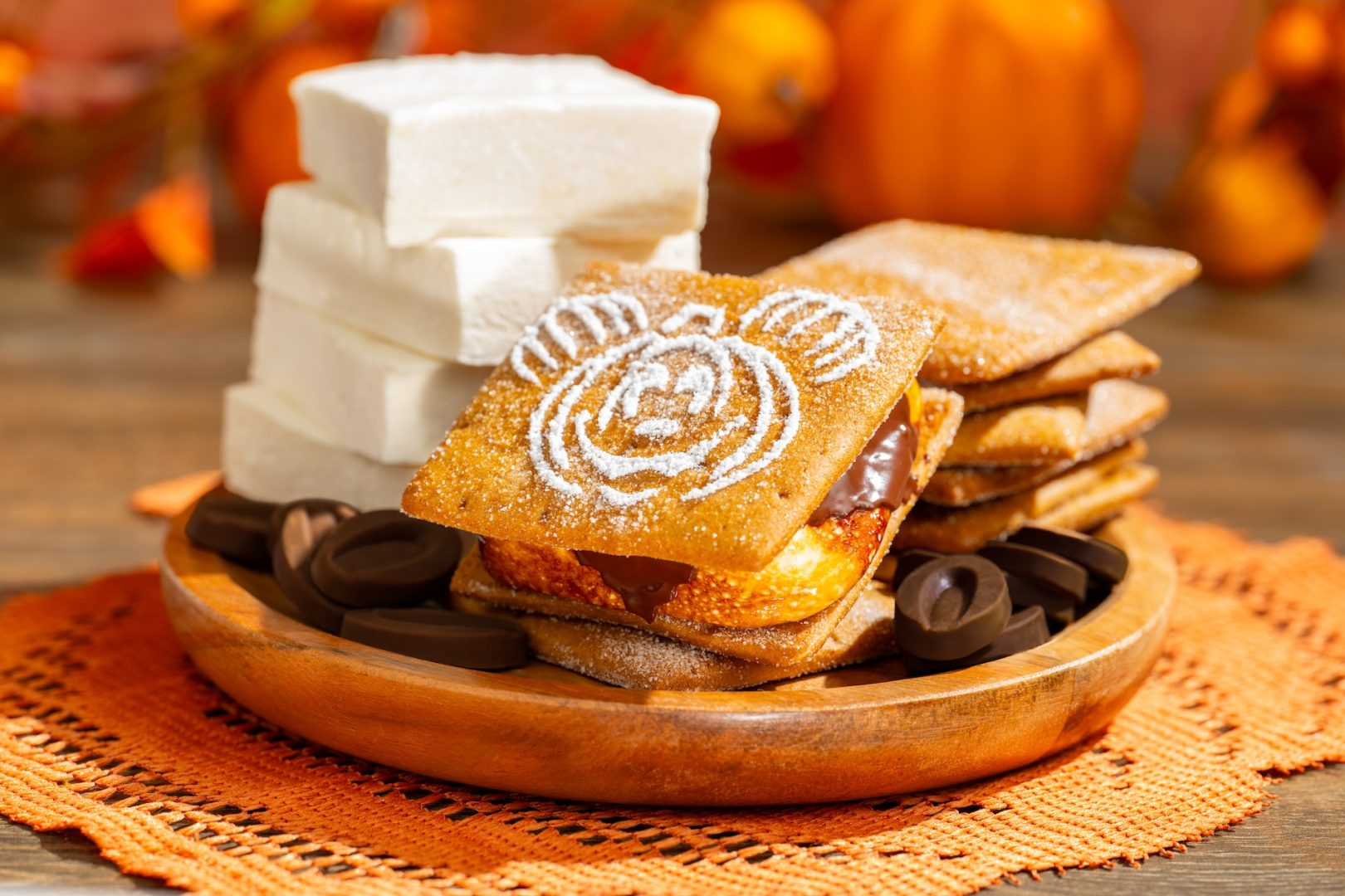 SMoresDisneyWorld | The Main Street Mouse Smores disney world