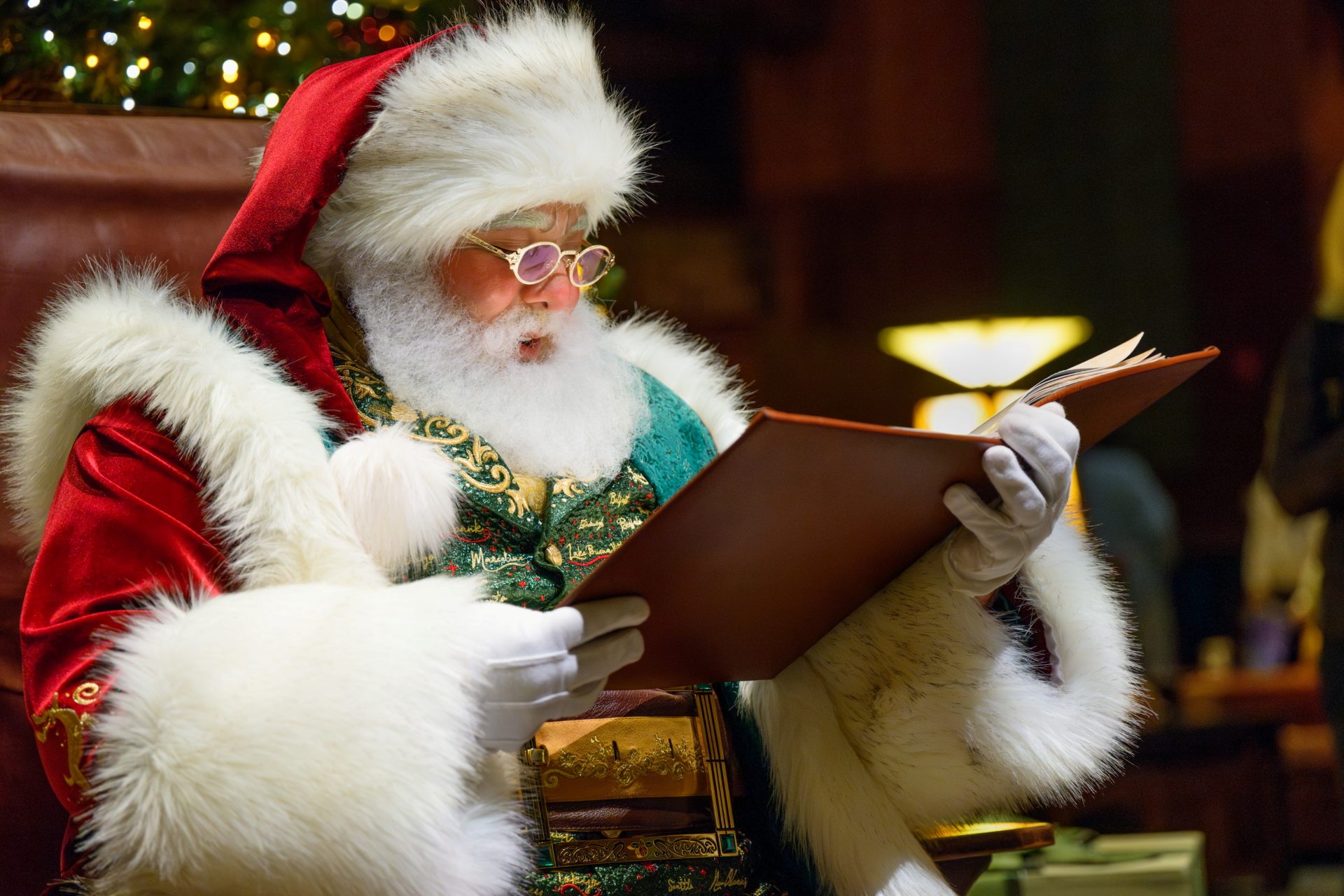 SantaClausDisneyland | The Main Street Mouse Santa claus disneyland