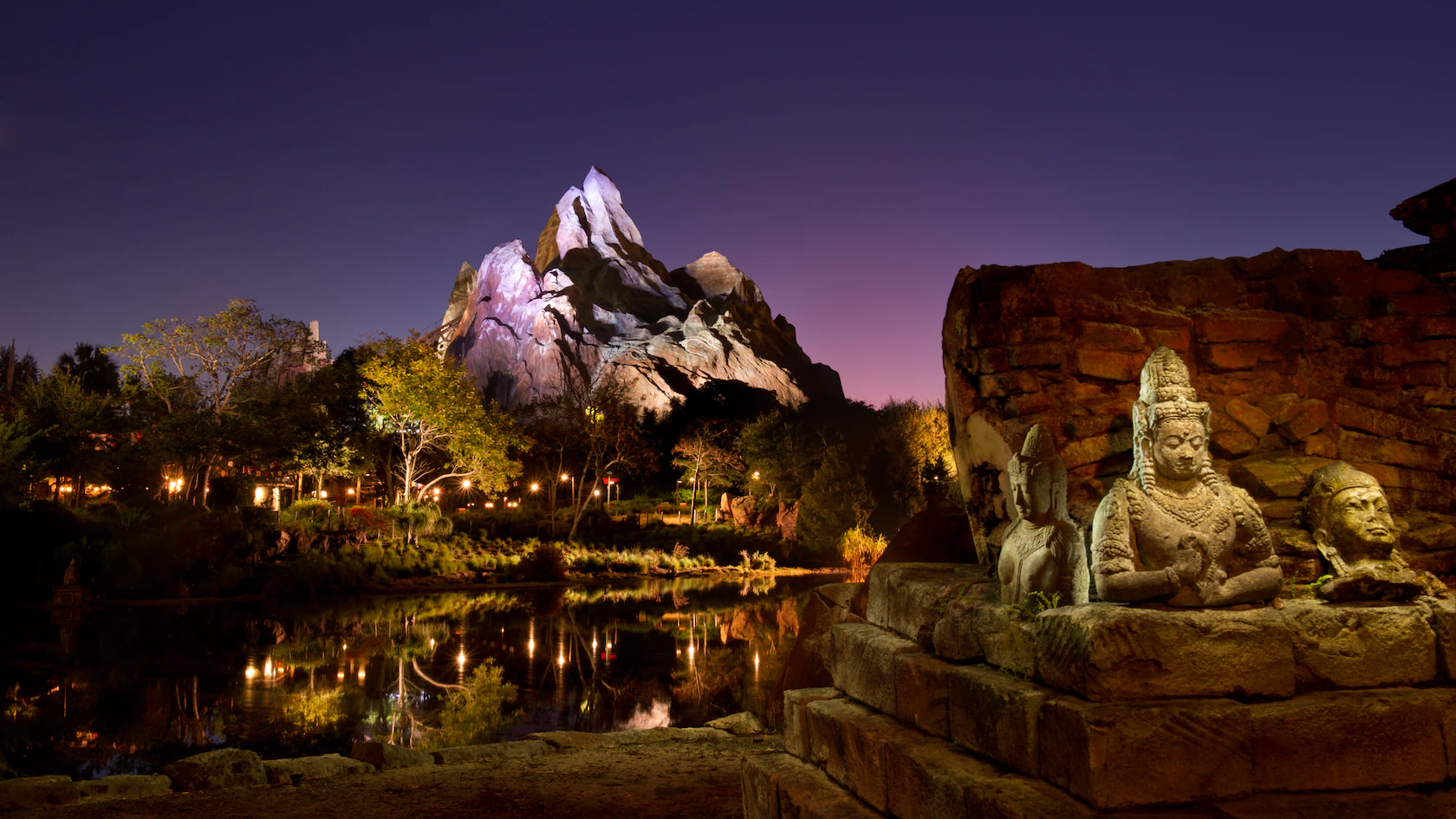 expeditioneverestgallery00 | The Main Street Mouse Expedition everest gallery00