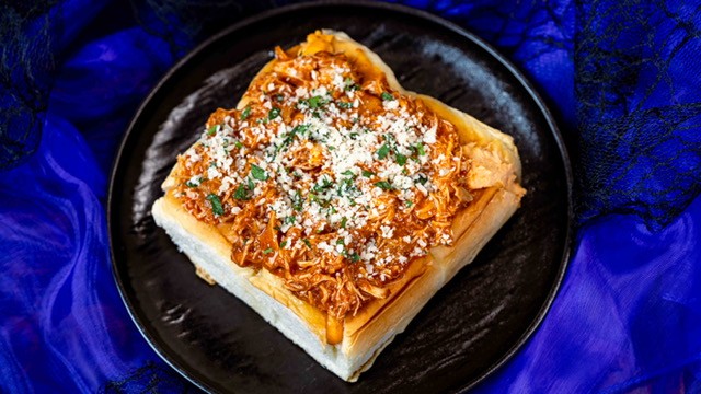 Buffalo Chicken Ranch Pull apart Bread