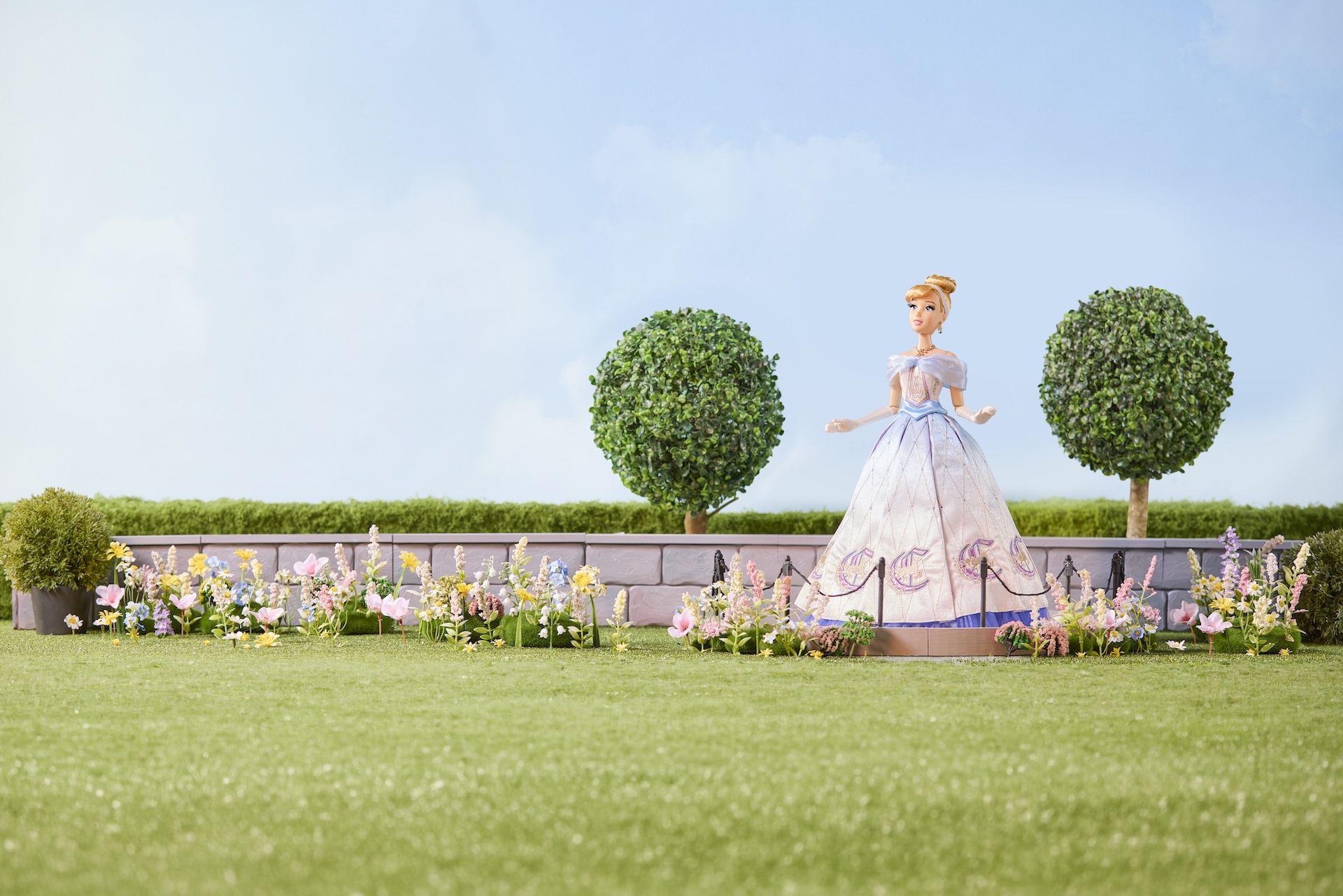 First Look Limited edition Cinderella Doll Celebrates Walt Disney Worlds 55th Anniversary