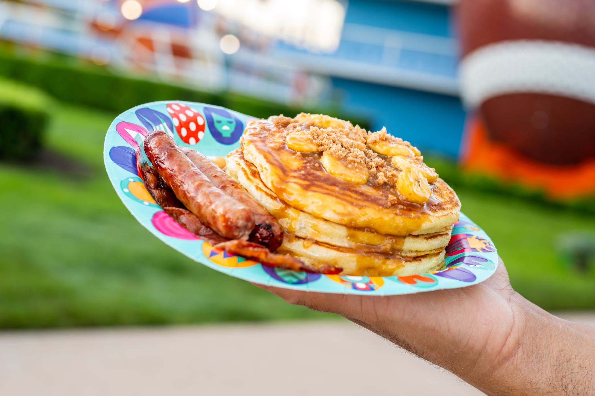 CaramelBananaPancakes | The Main Street Mouse Caramel banana pancakes