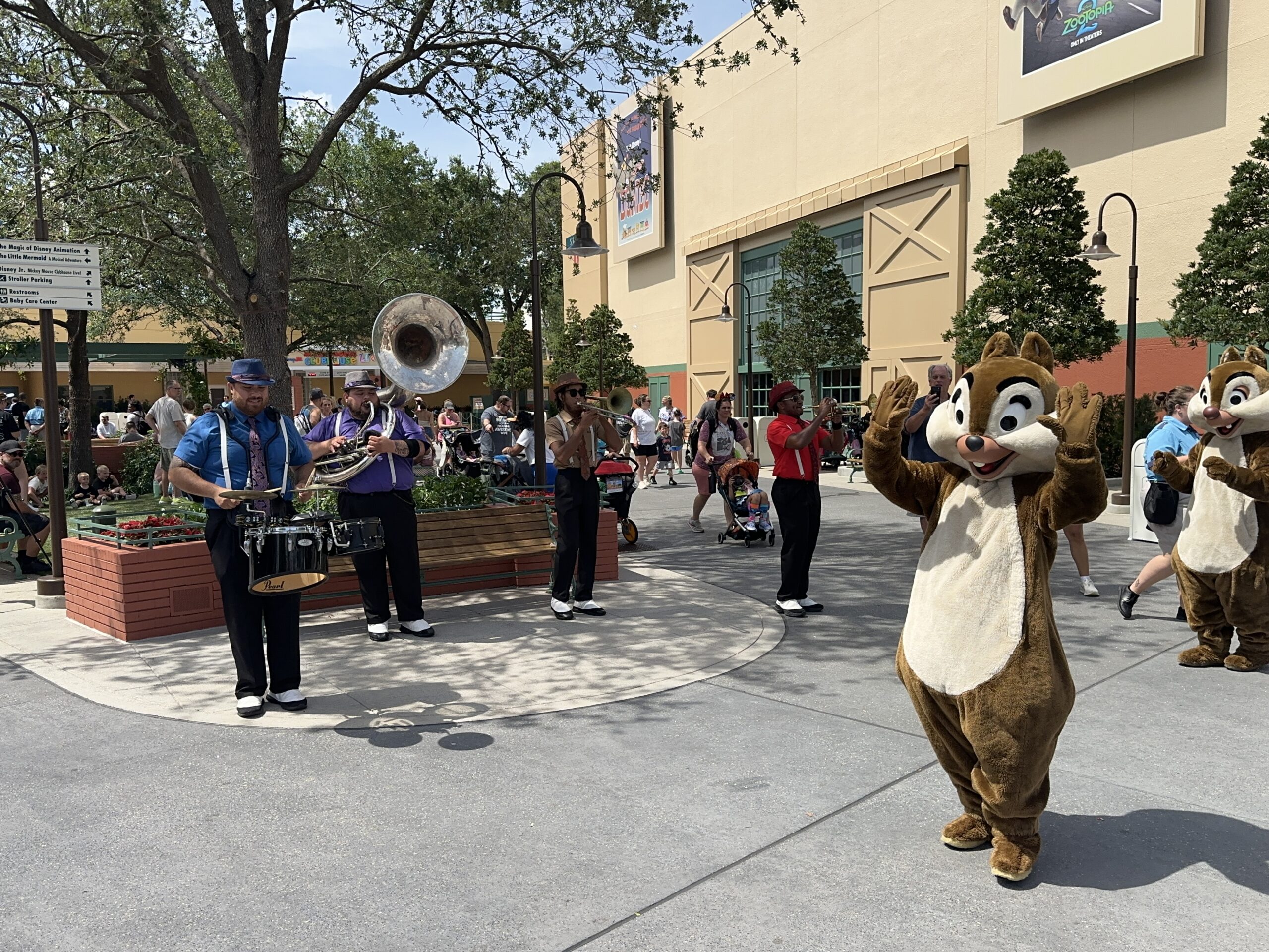 Chip and Dale Dhs