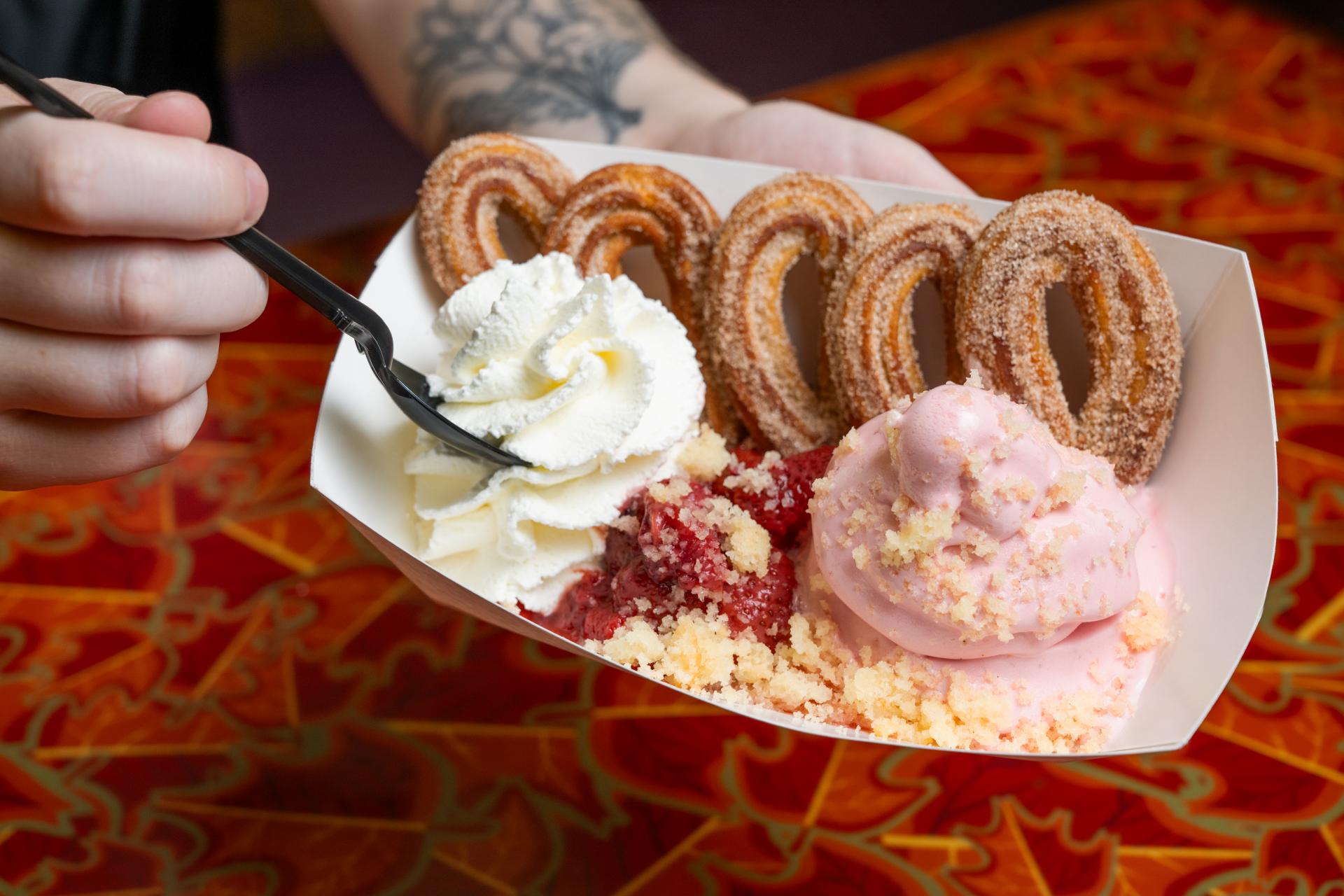ChurroStrawberryShortcakeSundae | The Main Street Mouse Churro strawberry shortcake sundae