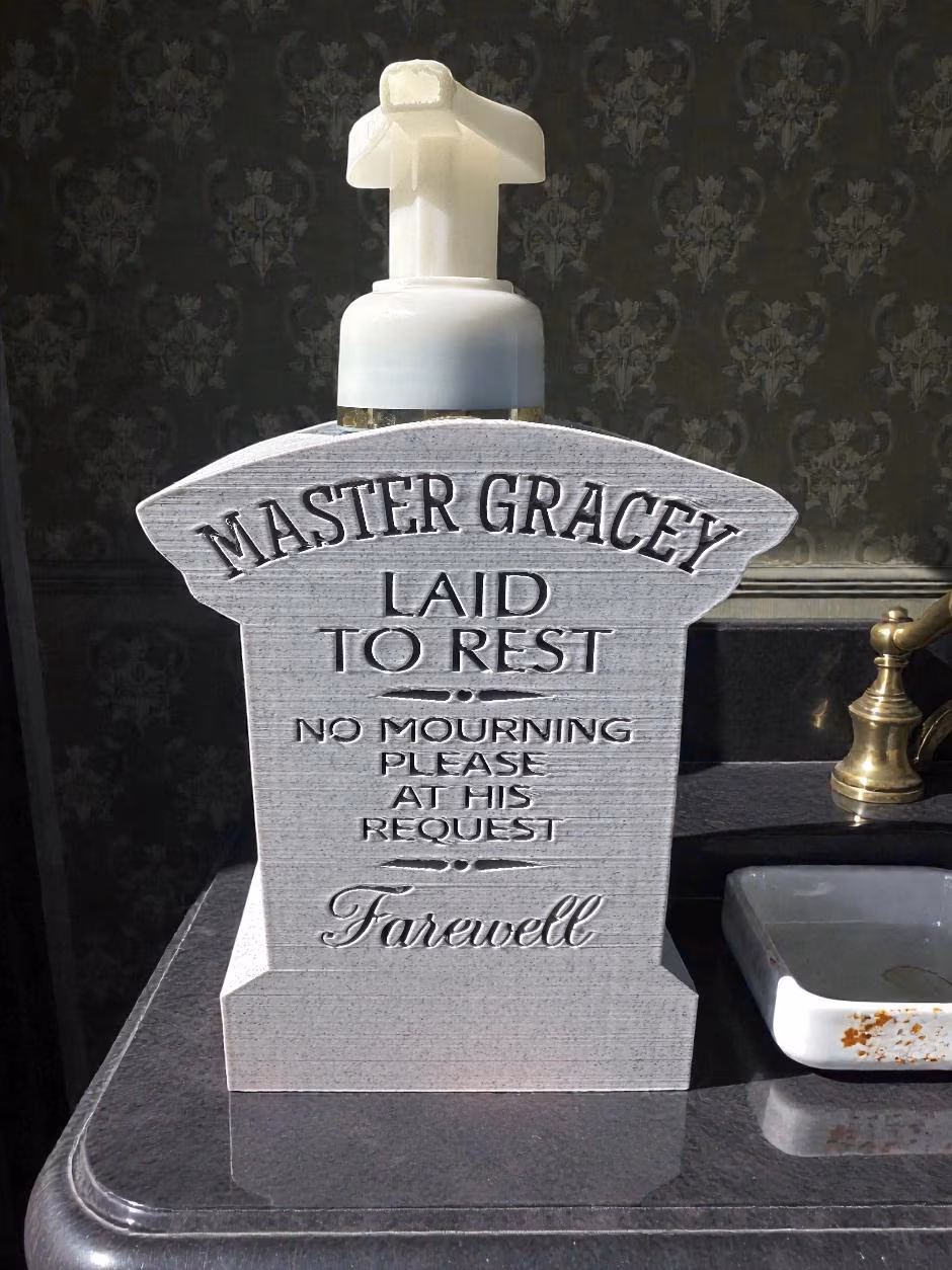 Master Gracey One Piece Soap Holder | The Main Street Mouse Master Gracey One Piece Soap Holder