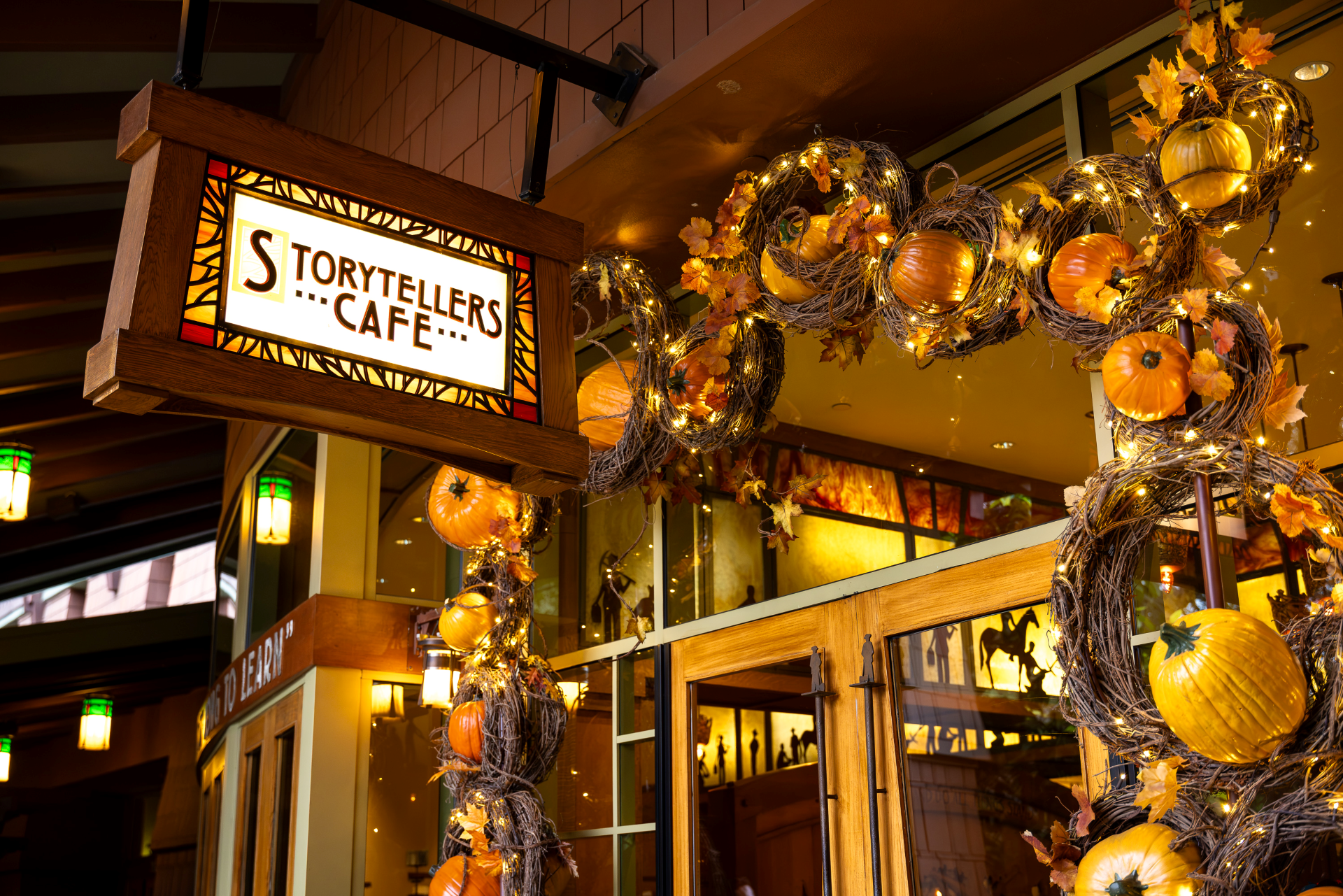 StorytellersCafeDecorHalloween | The Main Street Mouse Storytellers cafe decor halloween
