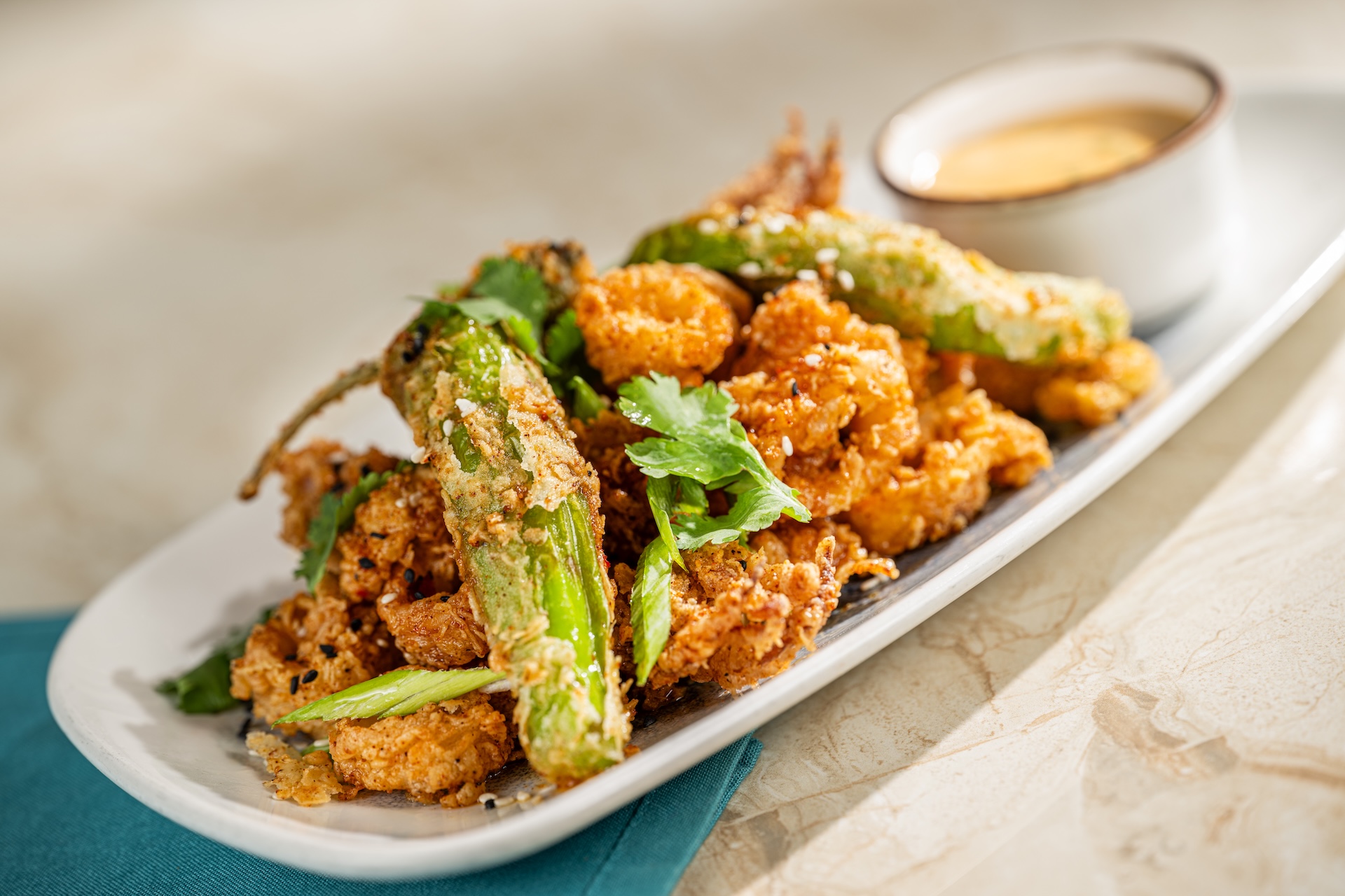 WDWSSTurfClubGoldenFriedCalamariSTYLIZED0914260239HF | The Main Street Mouse Wdw ss turfclub goldenfriedcalamari stylized 091426 0239 hf