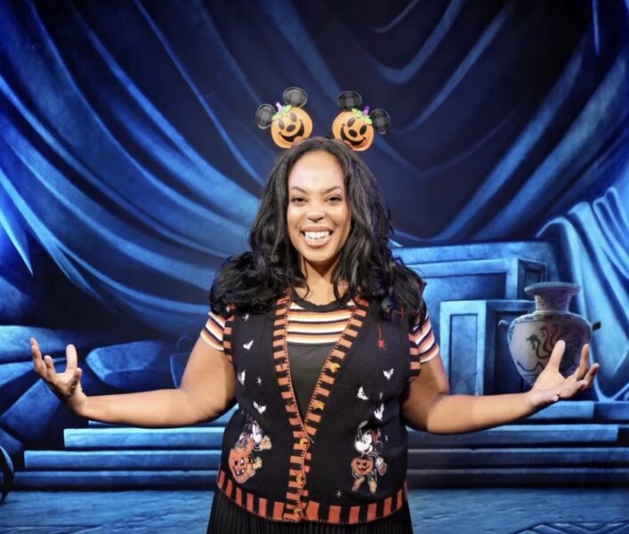 Villains photo pass Disney springs | The Main Street Mouse Villains Photo Pass Disney Springs