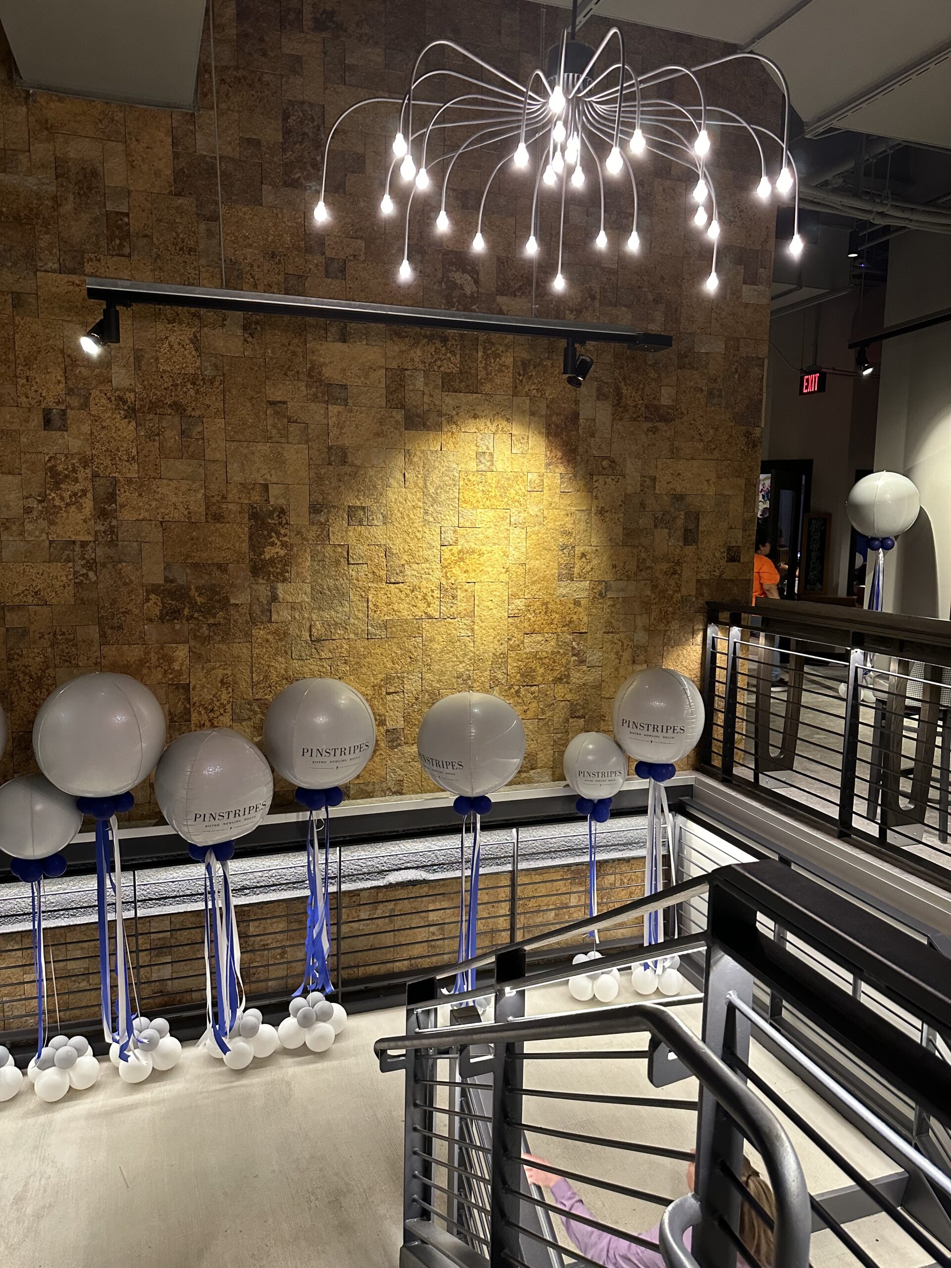 Pinstripes Orlando Reopens