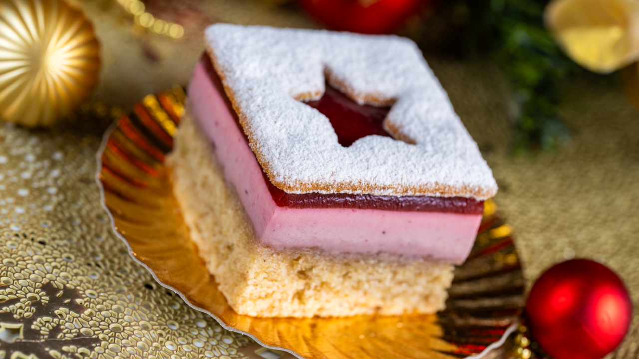 Linzer Cookie Mousse Torte